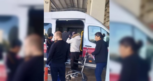 Hastaları 112 ambulans ekipleri sandıklara götürdü